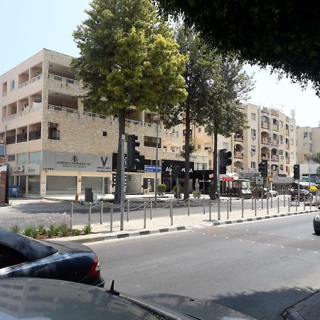 Chrysanthos Boutique Apartments Лимасол Екстериор снимка