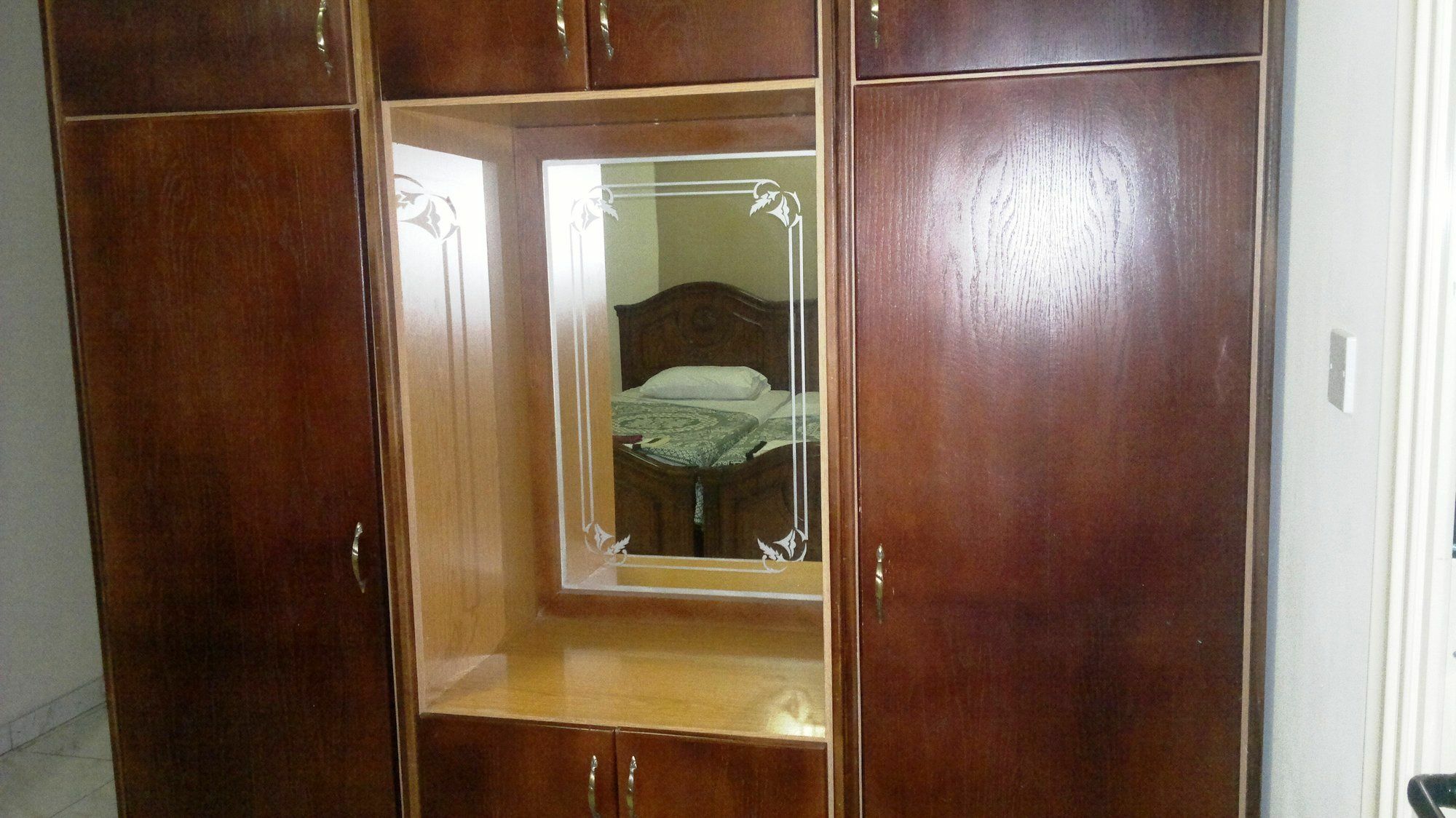Chrysanthos Boutique Apartments Лимасол Екстериор снимка