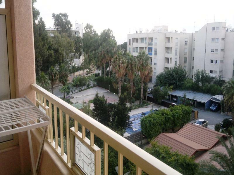 Chrysanthos Boutique Apartments Лимасол Екстериор снимка